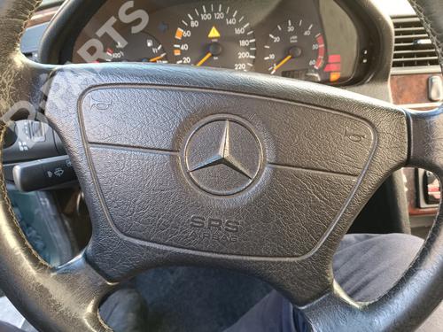 Used Driver airbag MERCEDES-BENZ C-CLASS (W202) C 220 CDI (202.133) (125 hp) 12063621