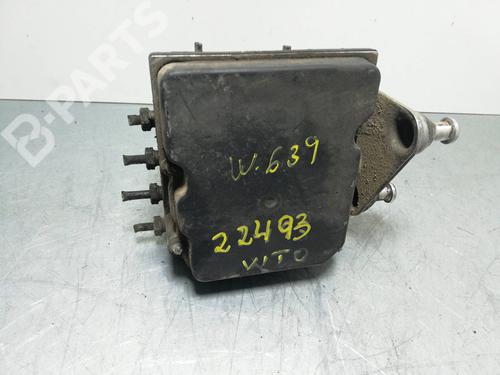 Used ABS pump MERCEDES-BENZ VITO Bus (W639) [2003-2025]  8922170