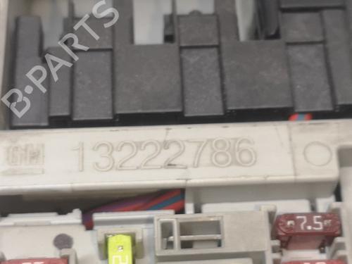Fuse box OPEL ASTRA J (P10)  | BP13876625E1 