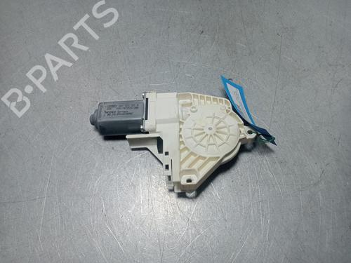 Used Left front window motor AUDI A4 B8 Avant (8K5) [2007-2017]  24981391