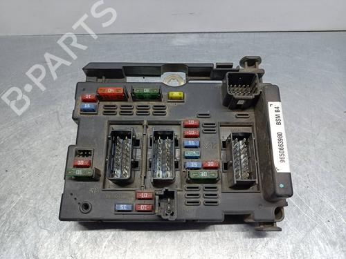 Used Fuse box PEUGEOT 307 CC (3B) 2.0 16V (136 hp) 19438509