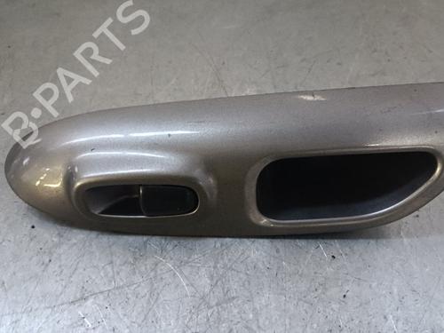 Used Left rear window switch NISSAN JUKE (F15) 1.6 (117 hp) 16484220