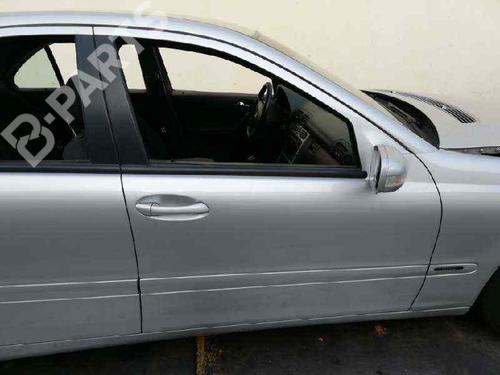 Used Right front door MERCEDES-BENZ C-CLASS (W203) [2000-2007]  6152230