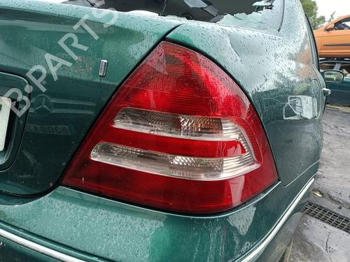 Used Right taillight MERCEDES-BENZ C-CLASS (W203) C 270 CDI (203.016) (170 hp) 31320351