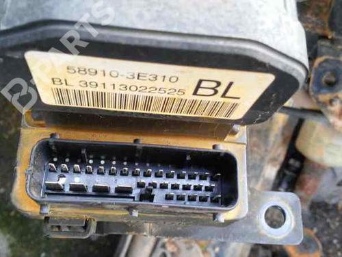 Used ABS pump KIA SORENTO I (JC) [2002-2011]  175343