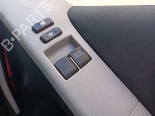 Left front window switch TOYOTA YARIS (_P9_) 1.0 VVT-i (KSP90_, KSP90R) | BP29594613I27 