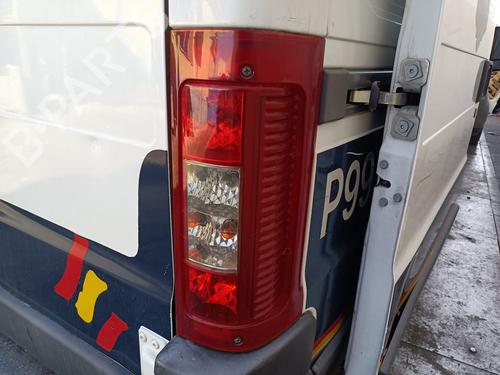 Right taillight CITROËN JUMPER I Bus (244, Z_) 2.0 HDi BP29381985C35