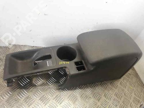 Used Armrest / Center console SUBARU IMPREZA Hatchback (GR, GH, G3) 2.0 D AWD (150 hp) 7152251