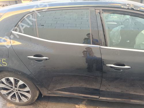 Used Right rear door RENAULT MEGANE IV Hatchback (B9A/M/N_) 1.3 TCe 115 (B9N9) (116 hp) 15268598