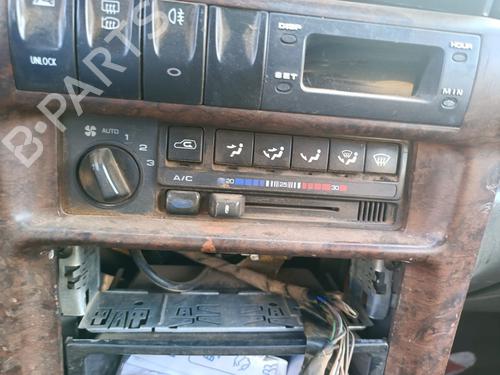 Used Climate control Climate control 38273201 38273201