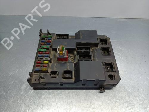 Used Fuse box PEUGEOT 307 Break (3E) [2002-2009]  19085910