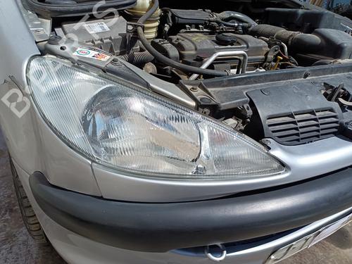 Used Right headlight Right headlight PEUGEOT 206 Hatchback (2A/C) 1.4 LPG (75 hp) 33801213 33801213
