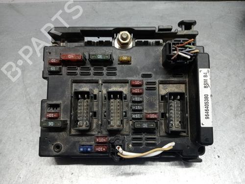 Used Fuse box PEUGEOT 406 (8B) [1995-2005]  27700953