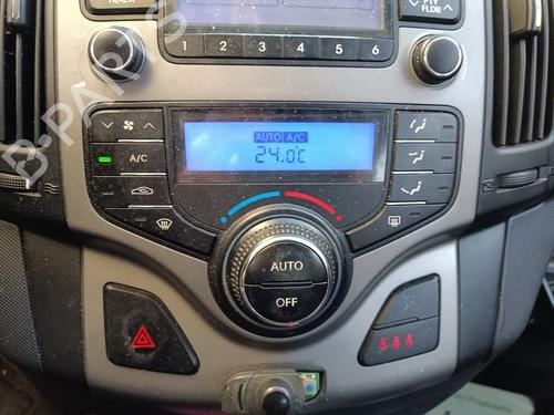 Used Climate control HYUNDAI i30 Estate (FD) 1.6 CRDi (90 hp) 31017097