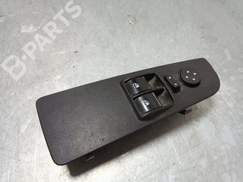 Used Left front window switch Left front window switch FIAT GRANDE PUNTO (199_) 1.3 D Multijet (75 hp) 11127994 11127994