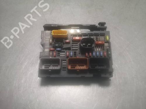 Used Fuse box Fuse box CITROËN C4 I (LC_) 1.6 VTi 120 (120 hp) 39752097 39752097
