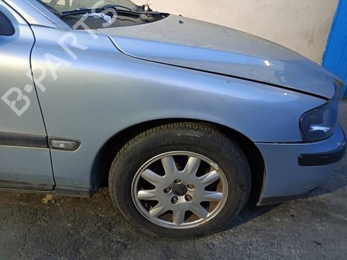 Used Right front fenders Right front fenders VOLVO S60 I (384) 2.4 D (130 hp) 40267320 40267320
