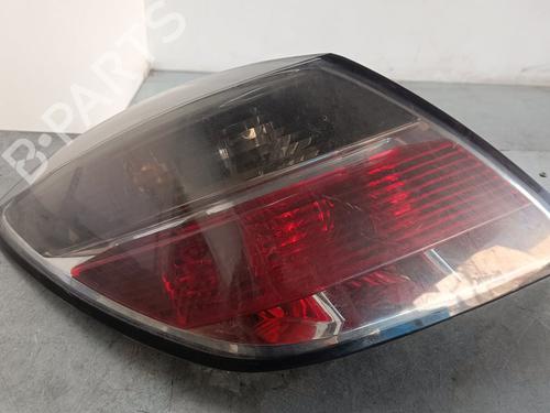 Used Left taillight OPEL ASTRA H GTC (A04) [2005-2010]  11030735