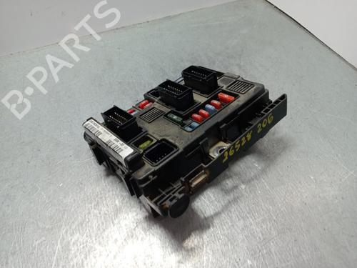 Used Fuse box PEUGEOT 206 Hatchback (2A/C) 2.0 HDI 90 (90 hp) 32300236