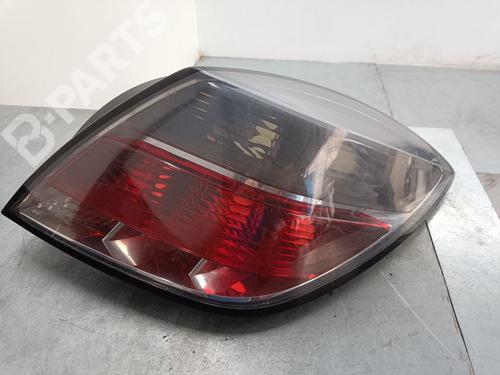 Used Right taillight Right taillight OPEL ASTRA H GTC (A04) 1.9 CDTi 16V (L08) (120 hp) 11033572 11033572