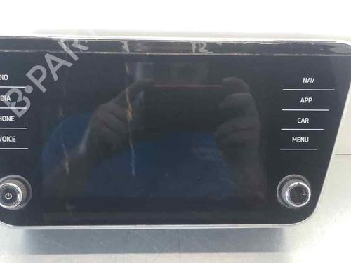 radio-skoda-superb-iii-3v3-20-tdi-2015-8334393 main image