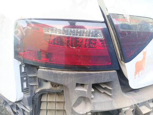 Used Left taillight Left taillight 37515698 37515698