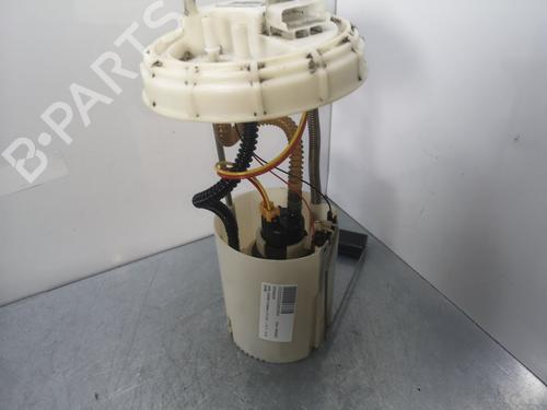 Used Fuel pump OPEL COMBO Box Body/MPV (X12) 1.3 CDTI (B05) (90 hp) 18137057