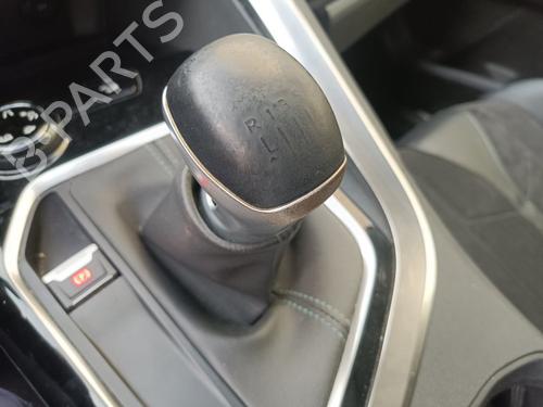 Used Gear lever PEUGEOT 3008 II SUV (MC_, MR_, MJ_, M4_) [2016-2025]  29720500