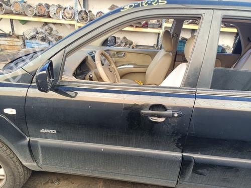 Used Left front door KIA SPORTAGE II (JE_, KM_) [2004-2011]  31240422
