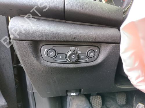 Used Headlight switch OPEL INSIGNIA B Grand Sport (Z18) [2017-2026]  31589281