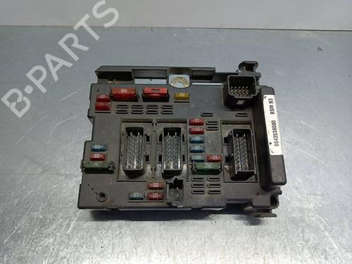 Used Fuse box CITROËN XSARA (N1) [1997-2005]  19085264