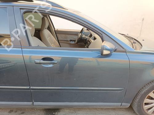 Used Right front door VOLVO V50 (545) [2003-2012]  23234300