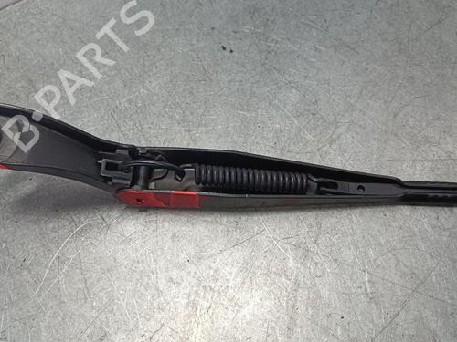 Front windshield wiper arm PEUGEOT 2008 I (CU_) 1.6 HDi | BP29306124C143 