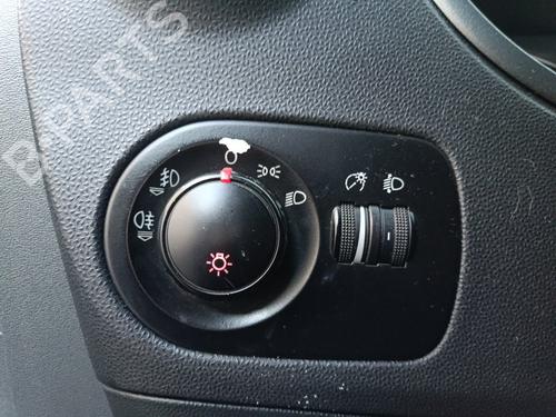 Used Headlight switch SEAT LEON (1P1) [2005-2013]  23102305
