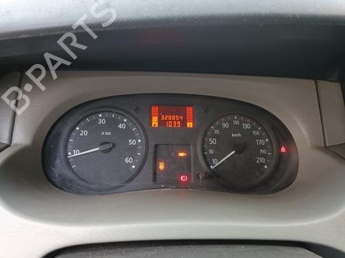 Cockpit RENAULT TRAFIC II Bus (JL) 2.5 dCi 115 | BP21834315C47 
