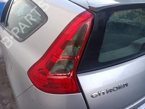 Venstre baglygte Venstre baglygte CITROËN C4 Coupe (LA_) 1.6 16V (109 hp) 39881990 39881990
