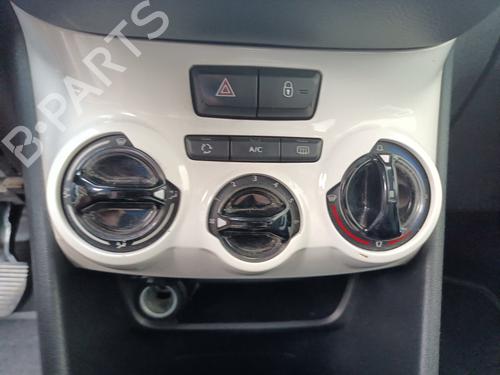 Used Climate control Climate control 37645076 37645076