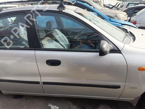 Used Right front door DAEWOO LANOS (KLAT) 1.5 (86 hp) 27441221