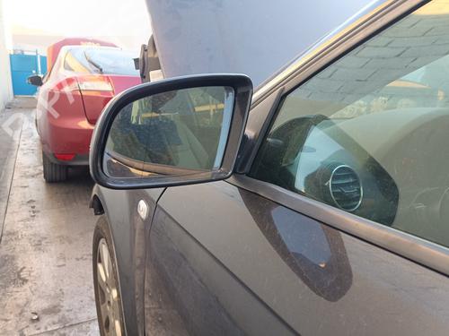 Retrovisor esquerdo AUDI A3 (8P1) 1.6 (102 hp) 15239784