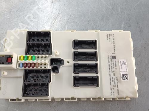 Module électronique BMW 3 (F30, F80) 318 d (143 hp) 10382919