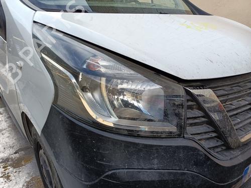 Used Right headlight NISSAN NV300 Van (X82) [2016-2025]  30298323