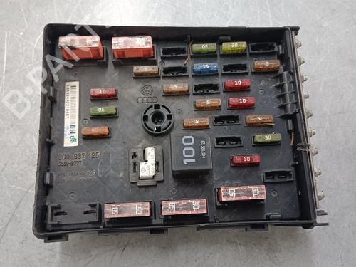 Used Fuse box VW PASSAT B6 (3C2) 2.0 TDI (140 hp) 22928983