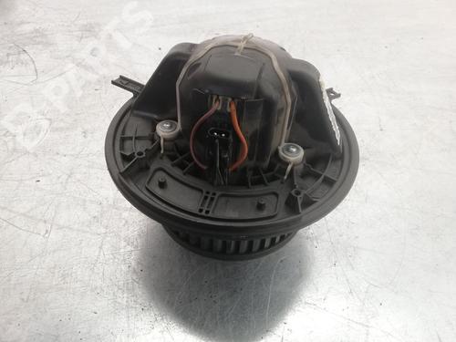 Used Heater blower motor Heater blower motor MERCEDES-BENZ B-CLASS Sports Tourer (W245) B 180 CDI (245.207) (109 hp) 9585599 9585599