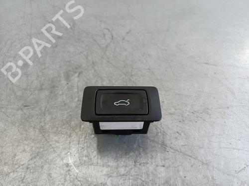 Used Switch AUDI Q3 (8UB, 8UG) 2.0 TFSI quattro (180 hp) 26331064