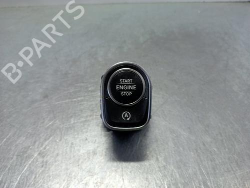 ignition-barrel-mercedes-benz-sprinter-35-t-van-b907-b910-2018-34697426 main image
