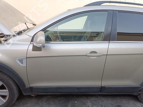 Used Left front door CHEVROLET CAPTIVA (C100, C140) 2.0 D 4WD (150 hp) 16685600