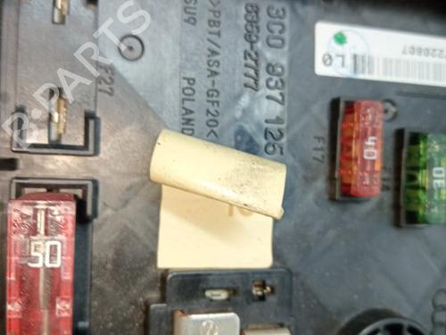 Fuse box VW PASSAT B6 (3C2) | BP32317356E1