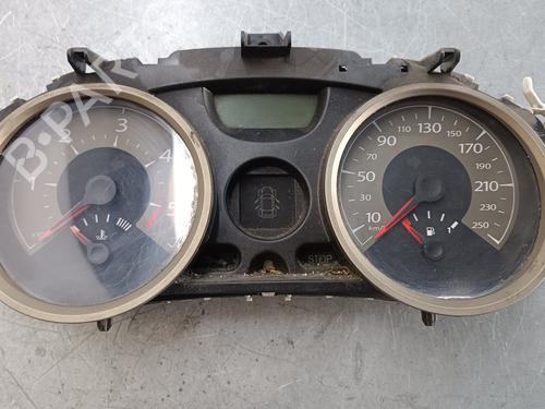 Used Instrument cluster RENAULT MEGANE II (BM0/1_, CM0/1_) [2001-2012]  18839030