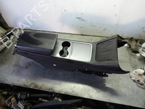 Used Armrest / Center console TESLA MODEL 3 (5YJ3) [2017-2026]  31311196