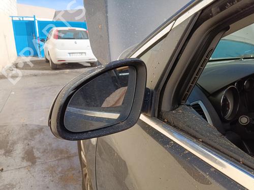 Used Left mirror OPEL ASTRA J (P10) [2009-2016]  12497545